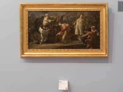 Ci sono opere di Corrado Giaquinto (L'imperatore Teodosio penitente dinanzi a Sant'Ambrogio)...